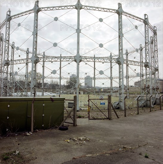 Gas holder, St Lukes Avenue, Ramsgate, Kent, 2000