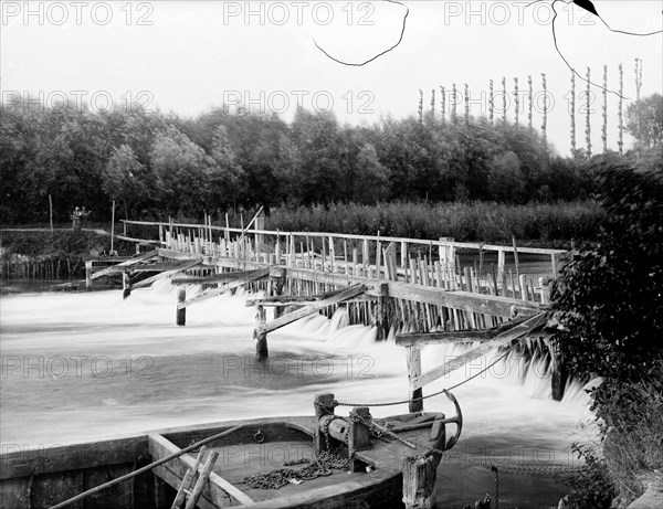 Old Weir, Bray, Berkshire, c1860-c1922