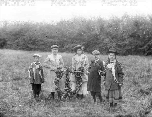 Children posing with May Day garlands, Oxfordshire, c1860-c1922