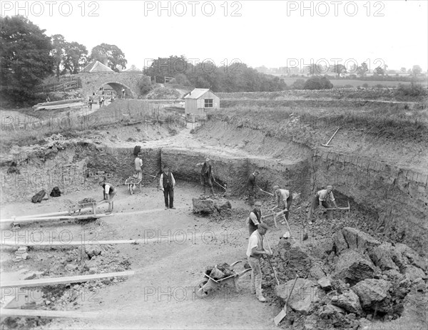 Thames & Severn Canal, Gloucestershire, 1904