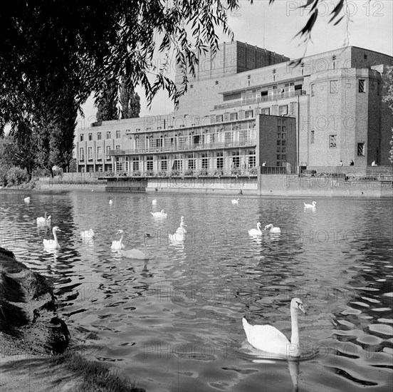 Shakespeare Royal Theatre, Stratford-upon-Avon, Warwickshire, 1945-1980