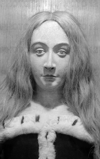 Royal funeral effigy of Elizabeth of York, Westminster Abbey, London, 1945-1980