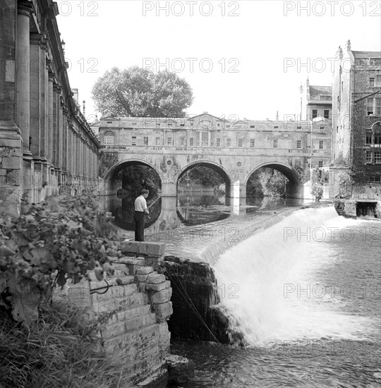 Pulteney Bridge, Bath, 1945