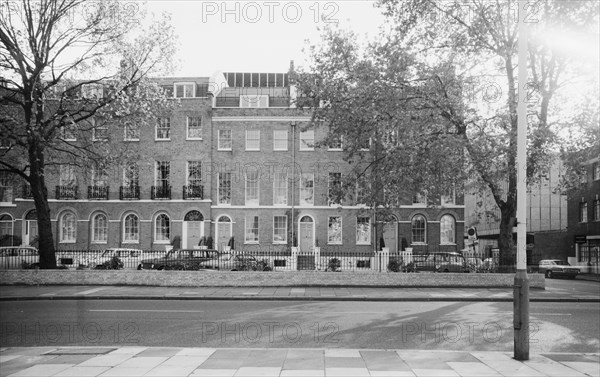 231-245 Kennington Lane, Lambeth, London, c1945-1980