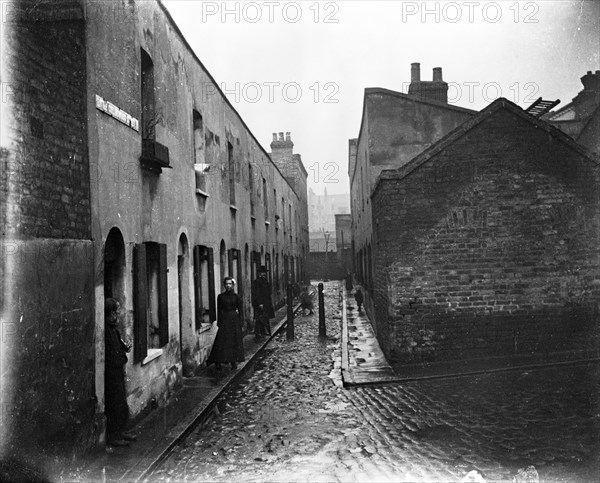 Little Collingwood Street, Bethnal Green, London, c1900.  Artist: John Galt