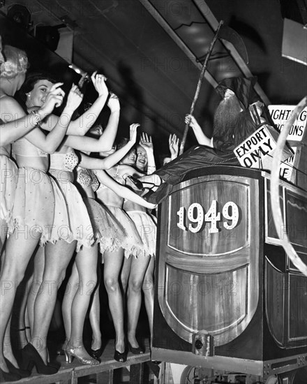 Dancers on New Year's Eve celebrations at the Trocadero Restaurant, Leicester Square, London, 1949. Artist: Unknown