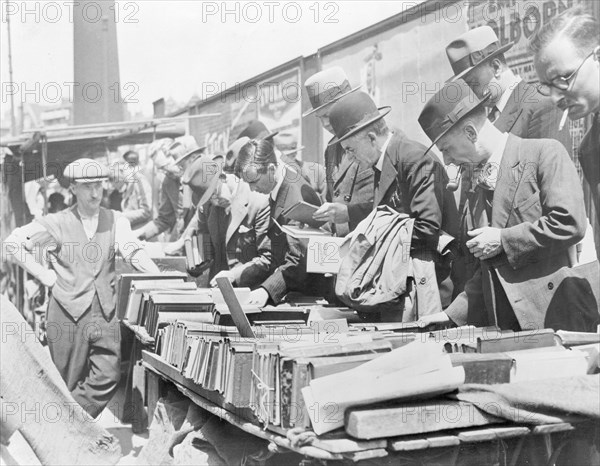 Booksellers in Farringdon Road, London. Artist: John H Stone