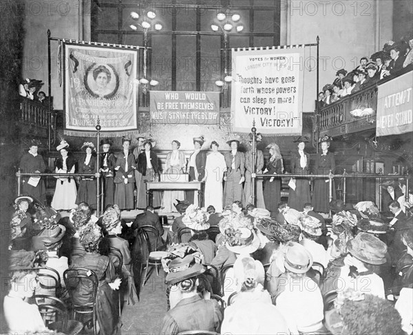 A meeting at Caxton Hall prior to the 'Rush the House of Commons' demonstration, October 1908. Artist: Unknown