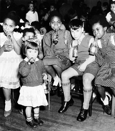 Children, London, 1950s. Artist: Henry Grant