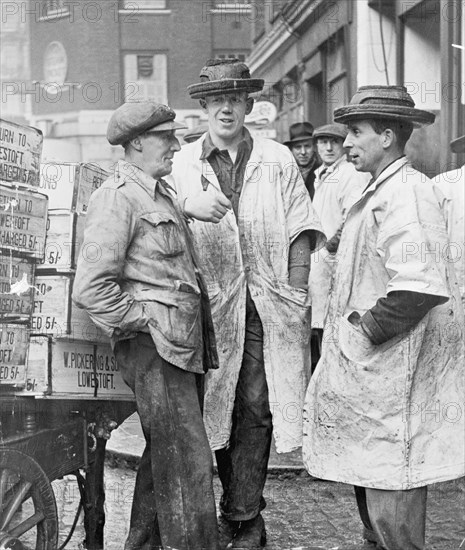 Market porters at Billingsgate, London, 1954. Artist: Unknown