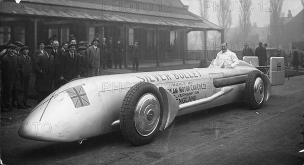 Kaye Don with the Sunbeam Silver Bullet, 1930. Artist: Unknown