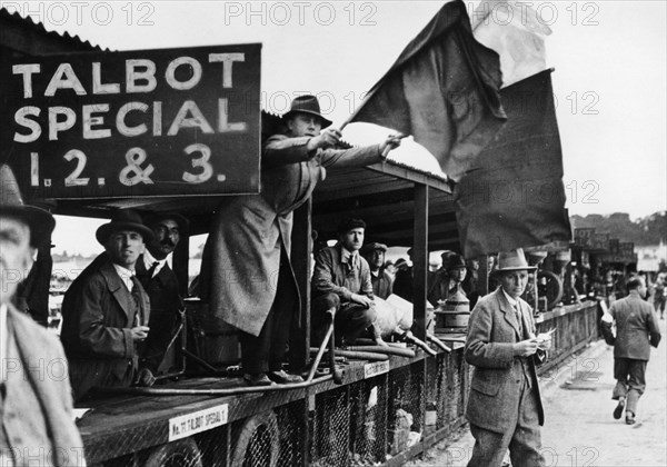 The RTS British Grand Prix, Brooklands, Surrey, 1927. Artist: Unknown