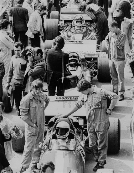 Starting Grid, British Grand Prix, Silverstone, Northamptonshire, 1971. Artist: Unknown