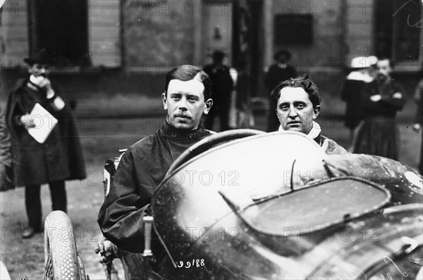 Kenelm Lee Guinness behind the wheel of a Sunbeam c1913-c1924. Artist: Unknown