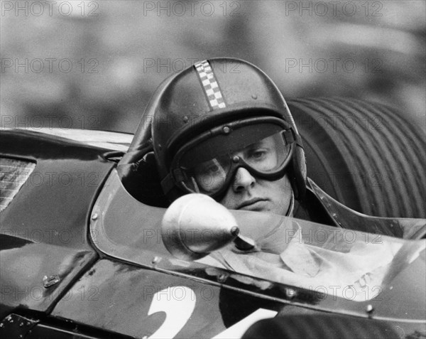 Chris Amon in a Lotus 25-BRM V8, French Grand Prix, Rouen, 1964. Artist: Unknown