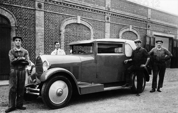 Men standing by a Talbot Darracq, c1930. Artist: Unknown