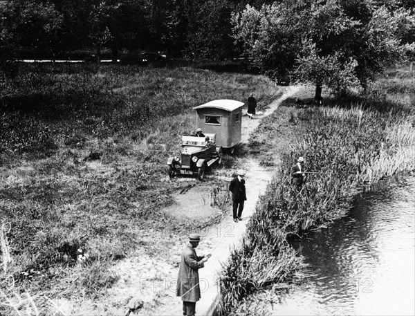 Lagonda towing a caravan, (1924?). Artist: Unknown