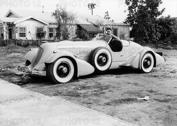 Duesenberg 'Mormon Meteor' car. Artist: Unknown