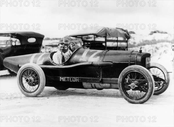 Jimmy Murphy in Duesenberg racing car, c1920. Artist: Unknown