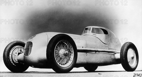 Mercedes-Benz W25 Streamliner car, 1934. Artist: Unknown