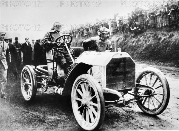 Camille Jenatzy in his 60 hp Mercedes, winner of the Gordon Bennett Race, Athy, Ireland, 1903. Artist: Unknown