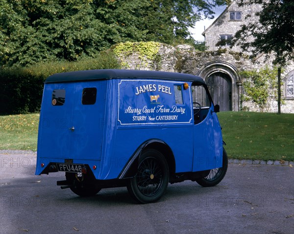 A 1947 Reliant Van three wheeler. Artist: Unknown