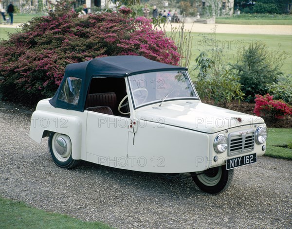 1954 Reliant Regal, Mk 1. Artist: Unknown