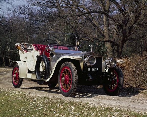 1909 Rolls-Royce Silver Ghost. Artist: Unknown