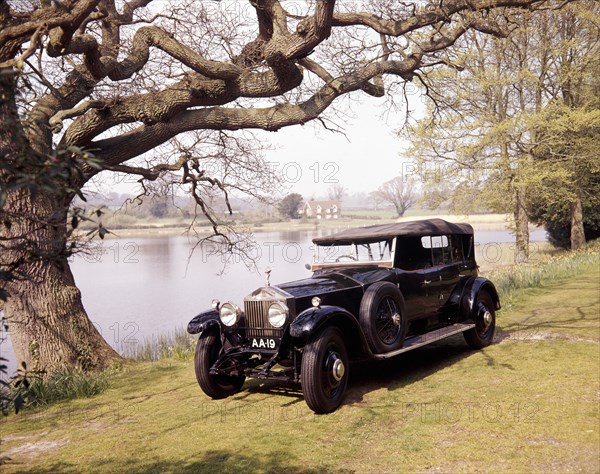 A 1925 Rolls-Royce Phantom I. Artist: Unknown