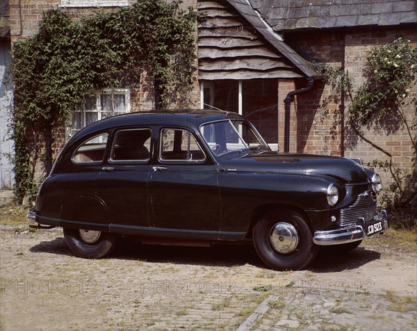 A 1951 Standard 'Vanguard 1'. Artist: Unknown