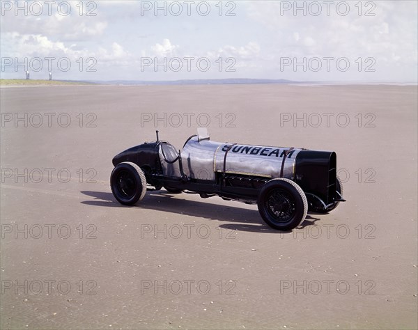 A 1920 350hp Sunbeam, Pendine Sands, Wales. Artist: Unknown