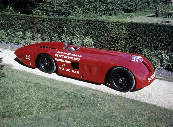 A 1927 Sunbeam 1000hp. Artist: Unknown