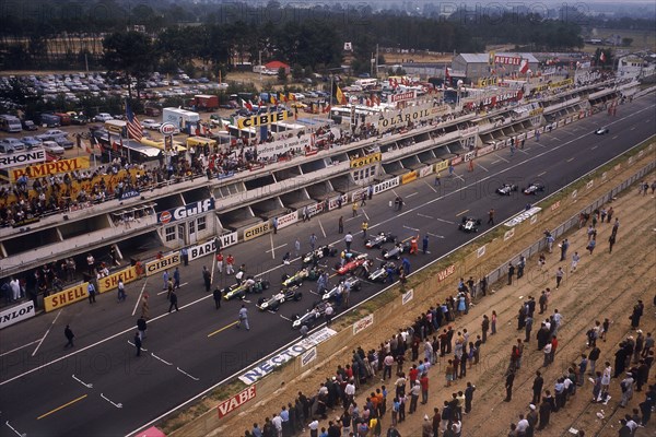 Starting grid of the French Grand Prix, Le Mans, 1967. Artist: Unknown