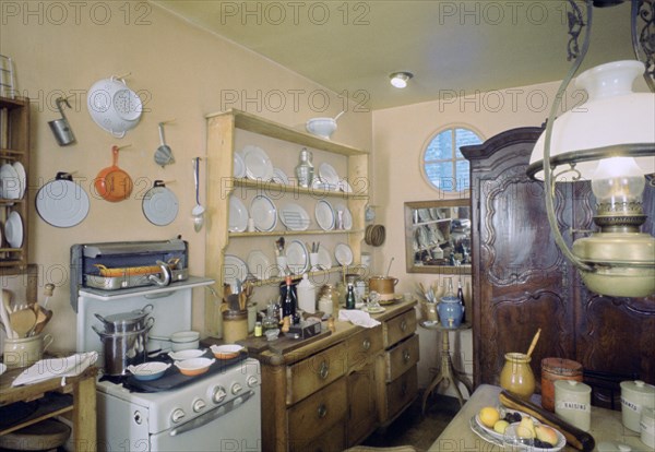 Elizabeth David's kitchen, 1965. Artist: Tony Evans