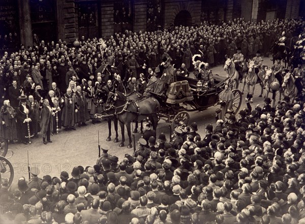 View showing part of the Jubilee Procession of King George V and Queen Mary, May 6 1935. Artist: Anon