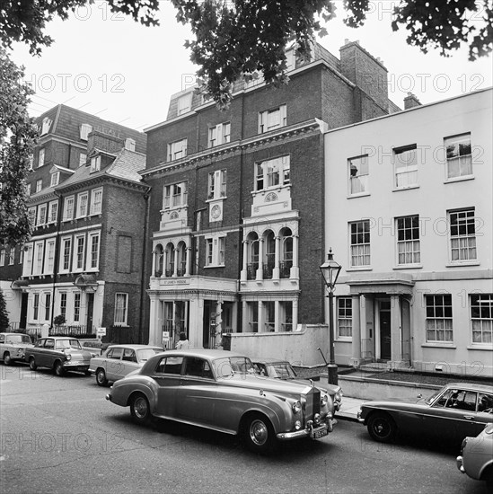 St James House, 13 Kensington Square, London, 1969-1979
