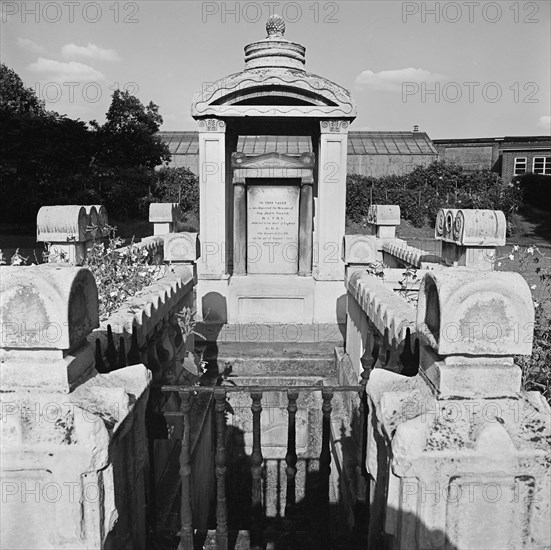 Sir John Soane monument, St Pancras Gardens, London, 1960-1972