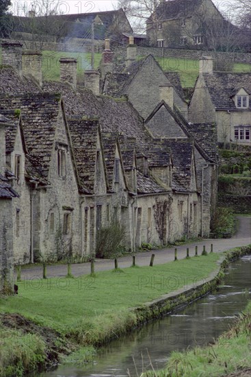 Cotswold stone cottages, Bibury, Gloucestershire. Artist: Tony Evans