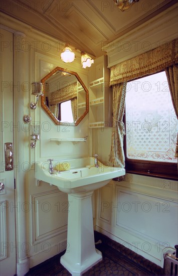 Sink, Royal Coach, National Railway Museum, York, North Yorkshire. Artist: Tony Evans