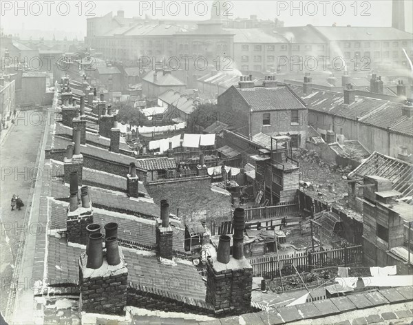 View across roof tops to Pink's Factory, Tabard Street, Southwark, London, 1916. Artist: Unknown.