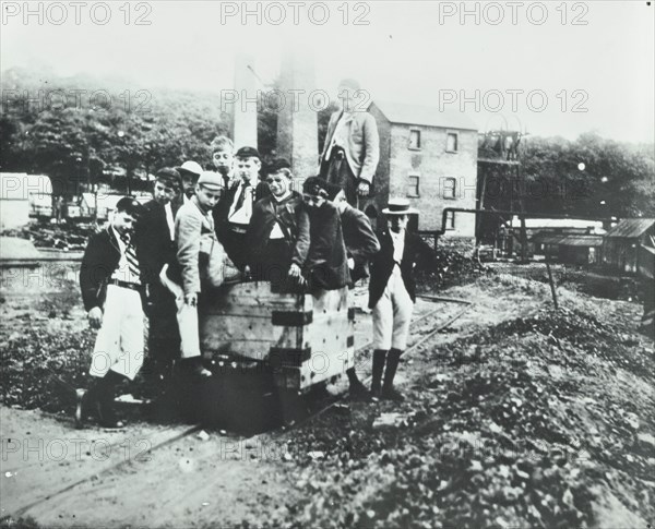 History class, Bellenden Road School, Camberwell, London, 1908. Artist: Unknown.