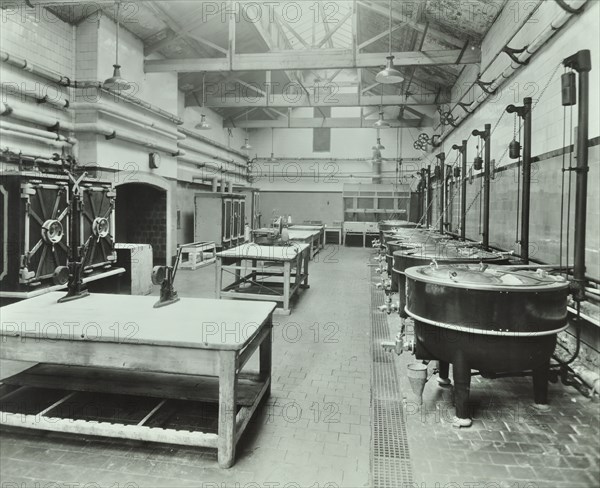 Kitchen at the Fulham Hostel, London, 1947. Artist: Unknown.