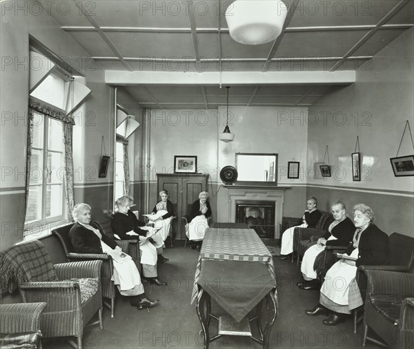 Pensioners in the Women's Day Room at the Lambeth Home for Aged Poor, London, 1935. Artist: Unknown.