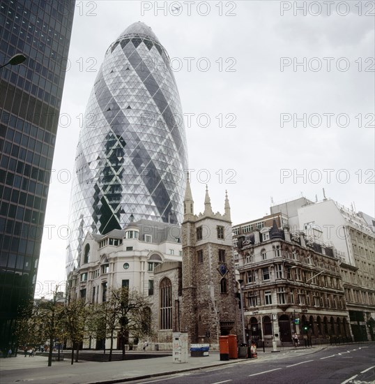 30 St Mary Axe, City of London, 2000s