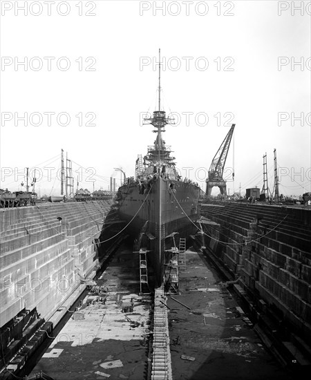 Cammell Laird shipyard, Birkenhead, Merseyside, 1913