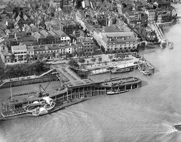 Nelson Street and a paddle steamer moored at Victoria Pier, Kingston upon Hull, Humberside, 1931