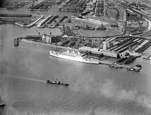 Landing stage, Tilbury, Essex, 1934