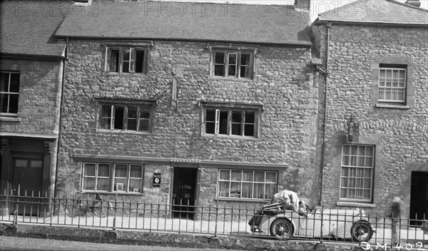 Plume of Feathers Hotel, Half Moon Street, Sherborne, Dorset, 1939.