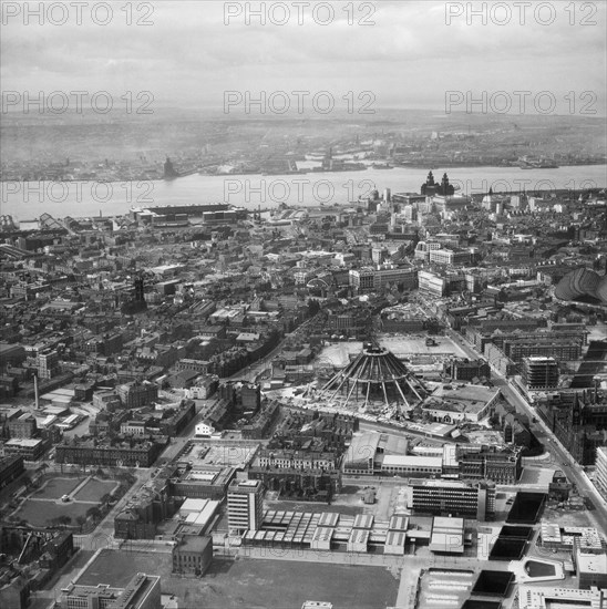 Construction of the Metropolitan Cathedral of Christ the King, Liverpool, Merseyside, 1964