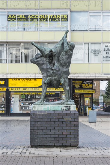 Meat Porters', sculpture by Ralph Brown, Market Square, Harlow, Essex, 2015